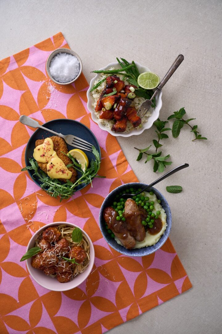 Serving convenient ready made meals